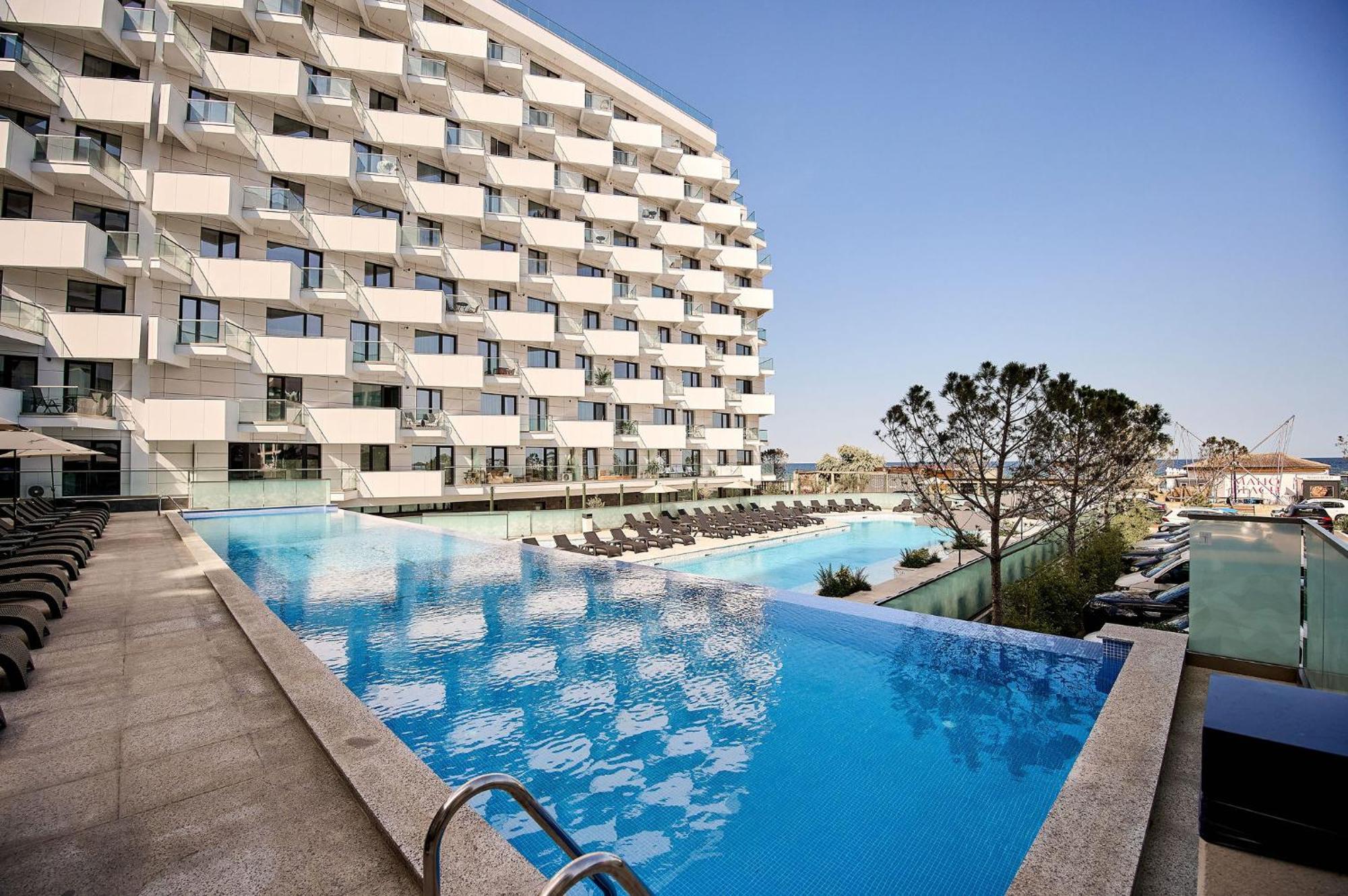 Summer Residence Apartment In Infinity Beach Resort - Parking Mamaia Eksteriør bilde